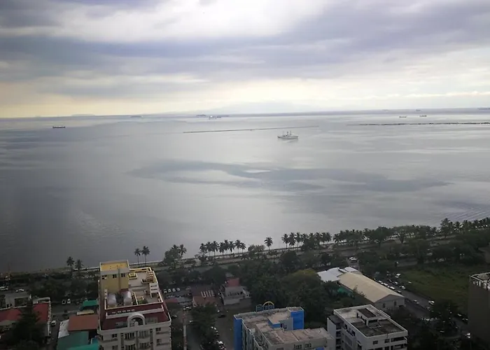 Hotel Family Staycation In The Heart Of Manila, With 2 Balcony 40 Percent Promo Discount Free Pool Access, Free Sauna Promo In Bay, Robinsons Place, Ermita, Pgh, Bellagio, Up Pedrogil, Staycation Updated 2025 Price Manille
