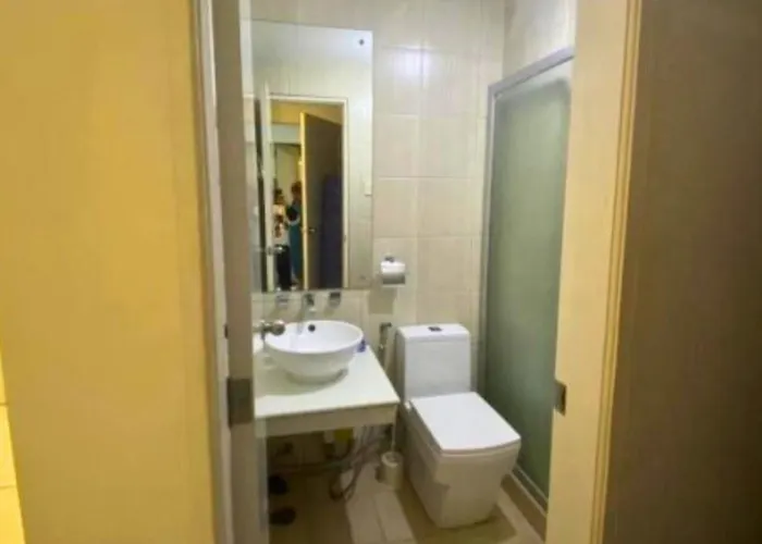 Hotel Family Staycation In The Heart Of Manila, With 2 Balcony 40 Percent Promo Discount Free Pool Access, Free Sauna Promo In Bay, Robinsons Place, Ermita, Pgh, Bellagio, Up Pedrogil, Staycation Updated 2025 Price Manille
